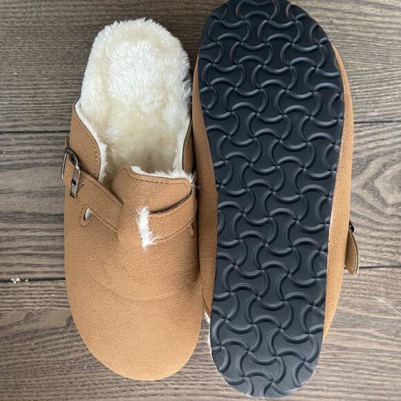 Women's Slipper Clogs - Picture 2 of 7